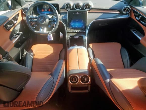 ✅ 2023 Mercedes-Benz C 43 AMG • VIN: W1KAF8HB3PR108549 • Lot: 56075715. Wystawiony na Copart z przebiegiem 23 023 mil. Bezpłatny archiwum sprzedaży aukcyjnych z USA i szczegółowy raport historii pojazdu na DreamBid. Zdjęcie 8.