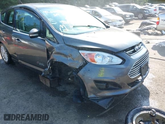 ✅ 2016 Ford C-Max SEL • VIN: 1FADP5CU1GL102804 • Lot: 42635107. Listed on IAAI with Not provided. Free auction sales archive from the USA and detailed vehicle history report at DreamBid. Image 6.