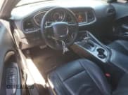 ✅ 2015 Dodge Challenger SXT Plus • VIN: 2C3CDZBG5FH869279 • Lot: 67969845. Wystawiony na Copart z przebiegiem 87 996 mil. Bezpłatny archiwum sprzedaży aukcyjnych z USA i szczegółowy raport historii pojazdu na DreamBid. Zdjęcie 8.