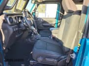 ✅ 2020 Jeep Wrangler Sport S • VIN: 1C4GJXAG6LW222639 • Lot: 87368425. Wystawiony na Copart z przebiegiem 38 139 mil. Bezpłatny archiwum sprzedaży aukcyjnych z USA i szczegółowy raport historii pojazdu na DreamBid. Zdjęcie 7.