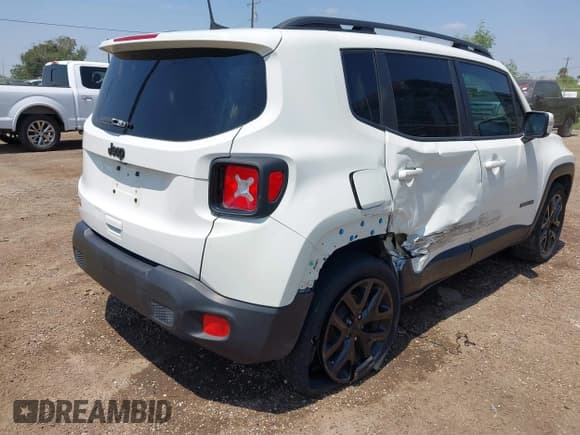 ✅ 2018 Jeep Renegade Latitude • VIN: ZACCJABBXJPJ04406 • Lot: 43107906. Wystawiony na IAAI z przebiegiem 116 447 mil. Bezpłatny archiwum sprzedaży aukcyjnych z USA i szczegółowy raport historii pojazdu na DreamBid. Zdjęcie 4.