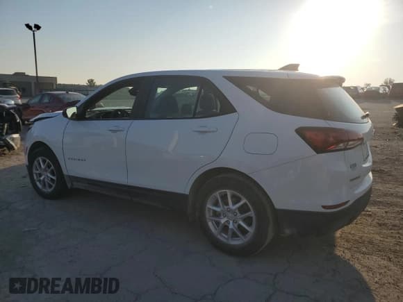 ✅ 2022 Chevrolet Equinox LS • VIN: 2GNAXHEV1N6133049 • Лот: 66009485. Опубликован ранее на Copart с пробегом Не указан. Бесплатный доступ к архиву аукционных продаж из США и подробный отчёт об истории автомобиля на DreamBid. Изображение 2.