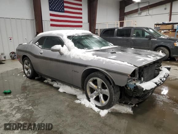 ✅ 2014 Dodge Challenger SXT • VIN: 2C3CDYAG0EH102059 • Lot: 86066734. Wystawiony na Copart z przebiegiem 55 190 mil. Bezpłatny archiwum sprzedaży aukcyjnych z USA i szczegółowy raport historii pojazdu na DreamBid. Zdjęcie 4.