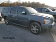 ✅ 2008 Chevrolet Suburban LTZ • VIN: 1GNFK16378J124422 • Lot: 78128294. Wystawiony na Copart z przebiegiem 267 355 mil. Bezpłatny archiwum sprzedaży aukcyjnych z USA i szczegółowy raport historii pojazdu na DreamBid. Zdjęcie 4.