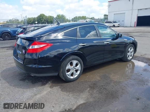 ✅ 2010 Honda Crosstour EX-L • VIN: 5J6TF2H55AL010332 • Lot: 43358034. Listed on IAAI with 134,235 mi. Free auction sales archive from the USA and detailed vehicle history report at DreamBid. Image 4.