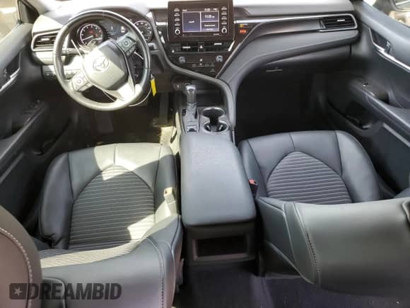 2021 Toyota Camry SE с VIN 4T1G11BK7MU024757, выставлен на аукционе Copart как лот 80985925 с пробегом 47 053 миль миль и Списание • Salvage title. История ставок и продаж доступна на DreamBid. Изображение 8.