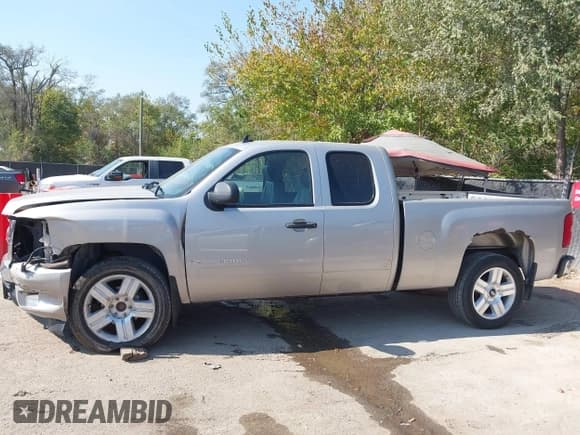 ✅ 2007 Chevrolet Silverado 1500 LTZ • VIN: 2GCEC190371708912 • Lot: 43456609. Listed on IAAI with 145,468 mi. Free auction sales archive from the USA and detailed vehicle history report at DreamBid. Image 14.