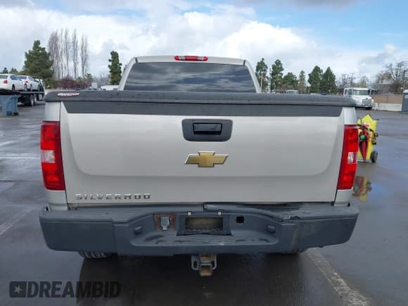 ✅ 2007 Chevrolet Silverado 1500 Work Truck • VIN: 1GCEC14X97Z612357 • Лот: 41814559. Опубликован ранее на IAAI с пробегом 176 664 миль. Бесплатный доступ к архиву аукционных продаж из США и подробный отчёт об истории автомобиля на DreamBid. Изображение 16.