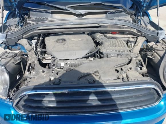 ✅ 2018 MINI Countryman Cooper • VIN: WMZYS7C30J3E07458 • Lot: 43508687. Wystawiony na IAAI z przebiegiem 50 915 mil. Bezpłatny archiwum sprzedaży aukcyjnych z USA i szczegółowy raport historii pojazdu na DreamBid. Zdjęcie 10.