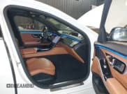 ✅ 2022 Mercedes-Benz S 580 • VIN: W1K6G7GB9NA131554 • Lot: 42401765. Listed on IAAI with 36,288 mi. Free auction sales archive from the USA and detailed vehicle history report at DreamBid. Image 5.