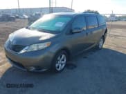 ✅ 2011 Toyota Sienna LE • VIN: 5TDKK3DC4BS109246 • Lot: 43685516. Listed on IAAI with 182,496 mi. Free auction sales archive from the USA and detailed vehicle history report at DreamBid. Image 17.
