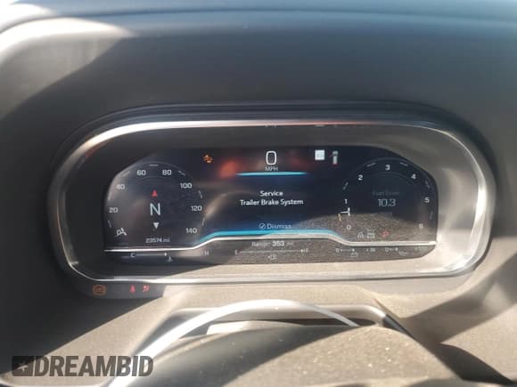 ✅ 2023 Chevrolet Suburban Z71 • VIN: 1GNSKDKDXPR521640 • Lot: 75457914. Wystawiony na Copart z przebiegiem 23 574 mil. Bezpłatny archiwum sprzedaży aukcyjnych z USA i szczegółowy raport historii pojazdu na DreamBid. Zdjęcie 9.