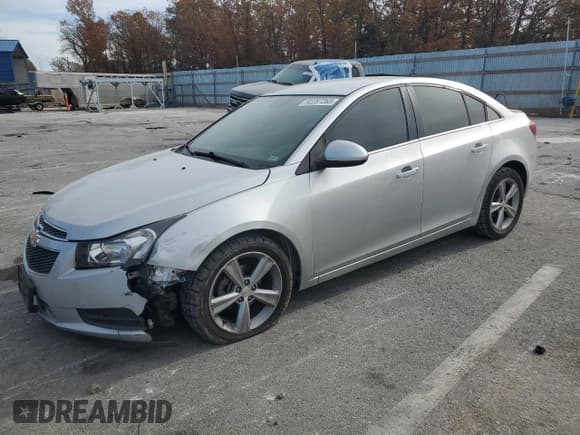 ✅ 2014 Chevrolet Cruze 2LT • VIN: 1G1PE5SB8E7363925 • Lot: 92287265. Listed on Copart with 195,292 mi. Free auction sales archive from the USA and detailed vehicle history report at DreamBid. Image 1.