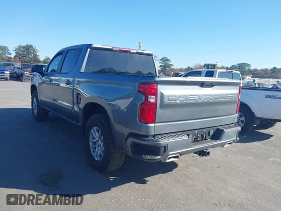 ✅ 2022 Chevrolet Silverado 1500 LT • VIN: 1GCUYDETXNZ185259 • Лот: 43683406. Опубликован ранее на IAAI с пробегом 73 402 миль. Бесплатный доступ к архиву аукционных продаж из США и подробный отчёт об истории автомобиля на DreamBid. Изображение 3.