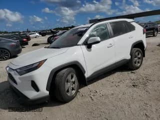 ✅ 2024 Toyota RAV4 XLE • VIN: 2T3W1RFVXRC267641 • Lot: 86689085. Listed on Copart with 9,479 mi. Free auction sales archive from the USA and detailed vehicle history report at DreamBid. Image 1.