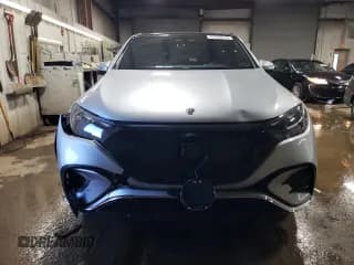 ✅ 2023 Mercedes-Benz EQE 500 • VIN: 4JGGM2CB0PA016386 • Lot: 49459514. Wystawiony na Copart z przebiegiem 14 548 mil. Bezpłatny archiwum sprzedaży aukcyjnych z USA i szczegółowy raport historii pojazdu na DreamBid. Zdjęcie 5.