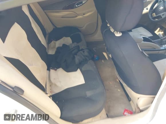 ✅ 2012 Buick LaCrosse Convenience • VIN: 1G4GB5ER1CF343944 • Lot: 42803035. Wystawiony na IAAI z przebiegiem 133 278 mil. Bezpłatny archiwum sprzedaży aukcyjnych z USA i szczegółowy raport historii pojazdu na DreamBid. Zdjęcie 8.