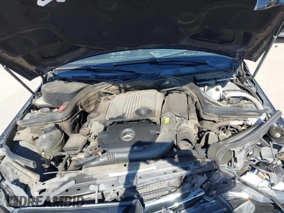 ✅ 2014 Mercedes-Benz C 250 Sport • VIN: WDDGF4HB3EG205312 • Lot: 42187909. Wystawiony na IAAI z przebiegiem 136 079 mil. Bezpłatny archiwum sprzedaży aukcyjnych z USA i szczegółowy raport historii pojazdu na DreamBid. Zdjęcie 10.