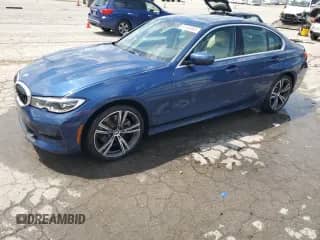 2021 BMW 3 Series 330i z VIN 3MW5R1J00M8B68469, wystawiony jako Copart lot #61165905 z przebiegiem 36 850 mil mil oraz Szkoda całkowita • Salvage title. Historia ofert i sprzedaży dostępna na DreamBid. Obrazek 1.