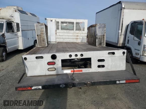 ✅ 2019 Chevrolet Silverado 1500 • VIN: 1HTKHPVK3KH827986 • Лот: 86202604. Опубликован ранее на Copart с пробегом 110 406 миль. Бесплатный доступ к архиву аукционных продаж из США и подробный отчёт об истории автомобиля на DreamBid. Изображение 6.