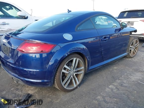 ✅ 2017 Audi TT • VIN: TRUC5AFV1H1001774 • Lot: 43605689. Wystawiony na IAAI z przebiegiem 24 794 mil. Bezpłatny archiwum sprzedaży aukcyjnych z USA i szczegółowy raport historii pojazdu na DreamBid. Zdjęcie 4.