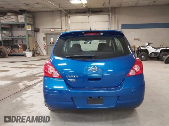 ✅ 2008 Nissan Versa S • VIN: 3N1BC13EX8L385419 • Lot: 42972285. Wystawiony na IAAI z przebiegiem 138 805 mil. Bezpłatny archiwum sprzedaży aukcyjnych z USA i szczegółowy raport historii pojazdu na DreamBid. Zdjęcie 16.