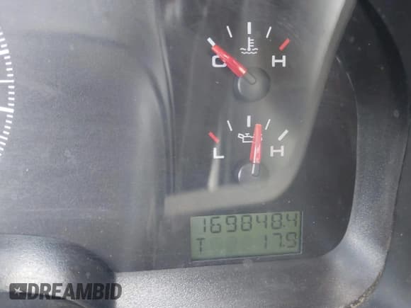 ✅ 2008 Ford F-150 XL • VIN: 1FTRF12288KE41224 • Lot: 43537611. Listed on IAAI with 169,848 mi. Free auction sales archive from the USA and detailed vehicle history report at DreamBid. Image 15.