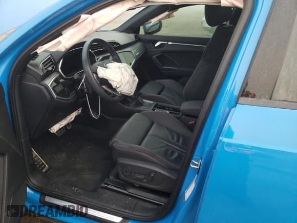 ✅ 2020 Audi Q3 S line Prestige • VIN: WA1FECF35L1004827 • Lot: 68363922. Wystawiony na Copart z przebiegiem 34 959 mil. Bezpłatny archiwum sprzedaży aukcyjnych z USA i szczegółowy raport historii pojazdu na DreamBid. Zdjęcie 7.