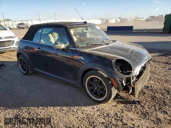 ✅ 2009 MINI Convertible • VIN: WMWMR33579TJ93532 • Lot: 87194565. Wystawiony na Copart z przebiegiem 147 628 mil. Bezpłatny archiwum sprzedaży aukcyjnych z USA i szczegółowy raport historii pojazdu na DreamBid. Zdjęcie 4.