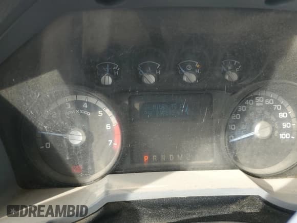 ✅ 2016 Ford F-250 XL • VIN: 1FT7W2A60GED36708 • Lot: 80917825. Wystawiony na Copart z przebiegiem 215 290 mil. Bezpłatny archiwum sprzedaży aukcyjnych z USA i szczegółowy raport historii pojazdu na DreamBid. Zdjęcie 9.