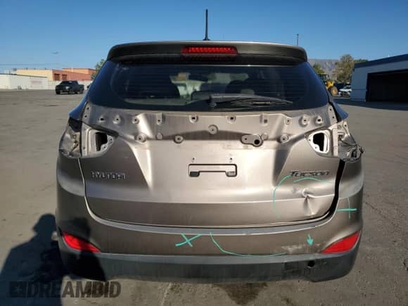 2010 Hyundai Tucson GLS с VIN KM8JT3AC1AU049445, выставлен на аукционе Copart как лот 86818845 с пробегом 102 383 миль миль и Списание • Salvage title. История ставок и продаж доступна на DreamBid. Изображение 6.