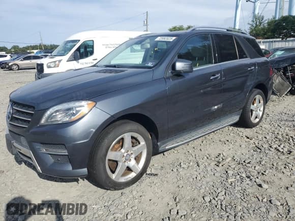 ✅ 2014 Mercedes-Benz M 550 • VIN: 4JGDA7DB4EA363255 • Лот: 72082025. Опубликован ранее на Copart с пробегом 127 164 миль. Бесплатный доступ к архиву аукционных продаж из США и подробный отчёт об истории автомобиля на DreamBid. Изображение 1.