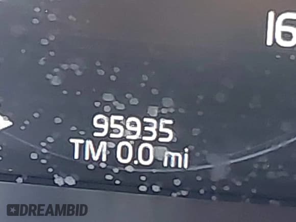 ✅ 2018 Volvo XC60 Momentum • VIN: YV4A22RK2J1080618 • Лот: 43383541. Опубликован ранее на IAAI с пробегом 95 935 миль. Бесплатный доступ к архиву аукционных продаж из США и подробный отчёт об истории автомобиля на DreamBid. Изображение 15.