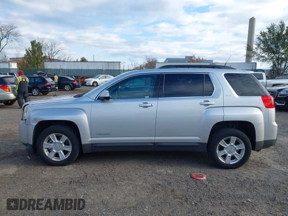 ✅ 2013 GMC Terrain SLT • VIN: 2GKALUEK0D6135896 • Лот: 43684171. Опубликован ранее на IAAI с пробегом 159 186 миль. Бесплатный доступ к архиву аукционных продаж из США и подробный отчёт об истории автомобиля на DreamBid. Изображение 14.