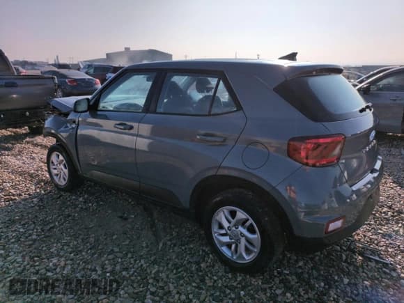 ✅ 2022 Hyundai Venue SE • VIN: KMHRB8A30NU207427 • Lot: 83052634. Listed on Copart with 15,159 mi. Free auction sales archive from the USA and detailed vehicle history report at DreamBid. Image 2.