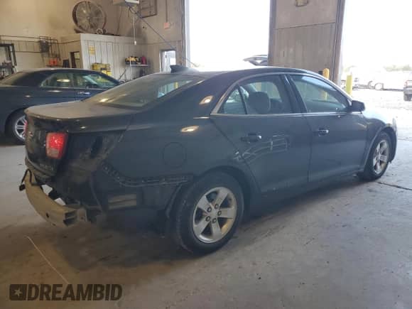 2015 Chevrolet Malibu LS z VIN 1G11B5SL1FF340243, wystawiony jako Copart lot #85835695 z przebiegiem 105 942 mil mil oraz Szkoda całkowita • Salvage title. Historia ofert i sprzedaży dostępna na DreamBid. Obrazek 3.