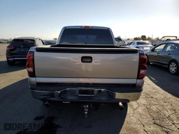 ✅ 2006 Chevrolet Silverado 1500 Work Truck • VIN: 1GCEC19V66Z291514 • Лот: 74617614. Опубликован ранее на Copart с пробегом 207 642 миль. Бесплатный доступ к архиву аукционных продаж из США и подробный отчёт об истории автомобиля на DreamBid. Изображение 6.