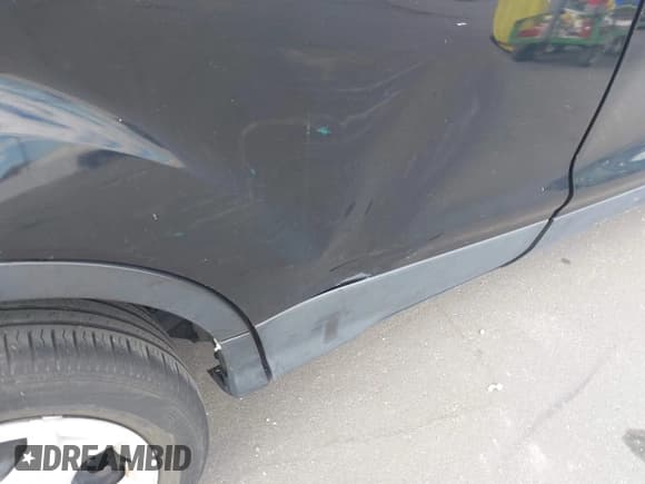 ✅ 2017 Ford Escape S • VIN: 1FMCU0F75HUE64892 • Lot: 43472779. Listed on IAAI with 118,571 mi. Free auction sales archive from the USA and detailed vehicle history report at DreamBid. Image 17.