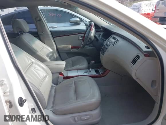 2007 Hyundai Azera SE с VIN KMHFC46F07A139369, выставлен на аукционе IAAI как лот 41999327 с пробегом 145 827 миль миль и . История ставок и продаж доступна на DreamBid. Изображение 5.