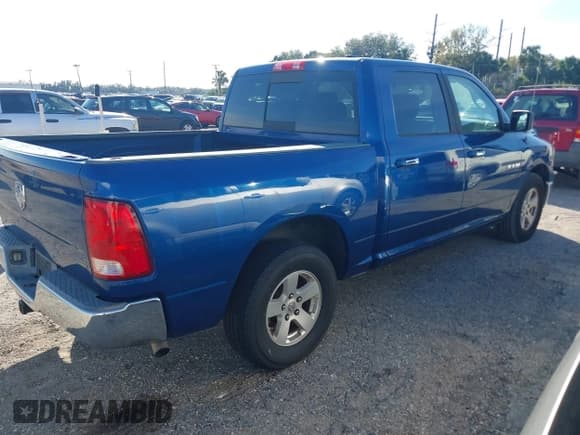 ✅ 2009 Dodge 1500 TRX • VIN: 1D3HB13P89S782116 • Lot: 41388667. Wystawiony na IAAI z przebiegiem 260 188 mil. Bezpłatny archiwum sprzedaży aukcyjnych z USA i szczegółowy raport historii pojazdu na DreamBid. Zdjęcie 4.