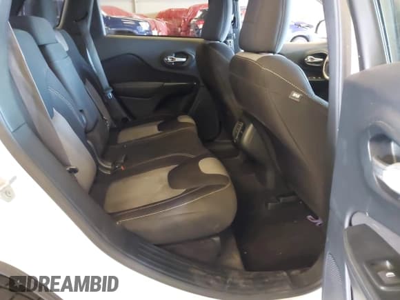✅ 2016 Jeep Cherokee Sport • VIN: 1C4PJMAB1GW278142 • Lot: 43108040. Listed on IAAI with 129,482 mi. Free auction sales archive from the USA and detailed vehicle history report at DreamBid. Image 8.