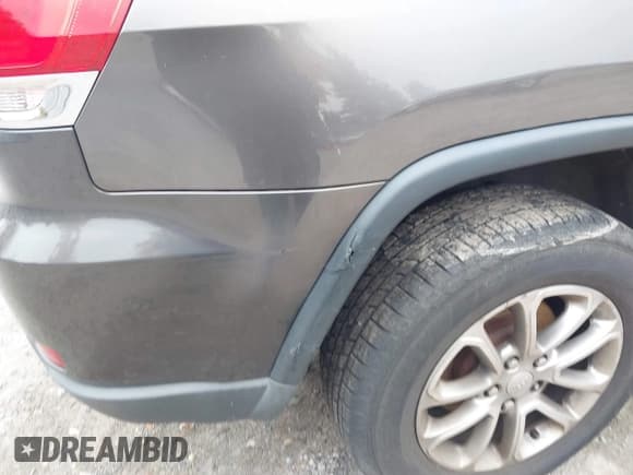 ✅ 2015 Jeep Grand Cherokee Limited • VIN: 1C4RJFBG3FC609057 • Лот: 43586531. Опубликован ранее на IAAI с пробегом 241 797 миль. Бесплатный доступ к архиву аукционных продаж из США и подробный отчёт об истории автомобиля на DreamBid. Изображение 17.