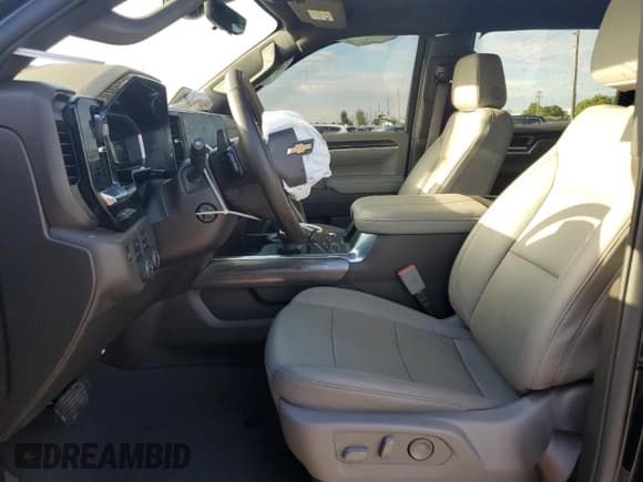 ✅ 2024 Chevrolet Silverado 1500 LTZ • VIN: 1GCUDGED5RZ334513 • Lot: 72068305. Listed on Copart with 37,740 mi. Free auction sales archive from the USA and detailed vehicle history report at DreamBid. Image 7.