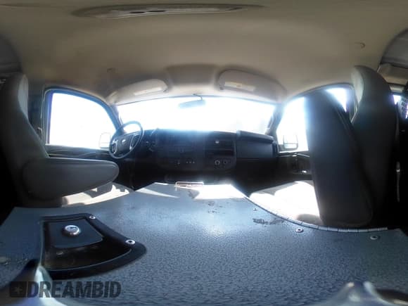 ✅ 2019 Chevrolet Express Cargo • VIN: 1GCWGAFG4K1171122 • Лот: 43169542. Опубликован ранее на IAAI с пробегом 162 303 миль. Бесплатный доступ к архиву аукционных продаж из США и подробный отчёт об истории автомобиля на DreamBid. Изображение 20.