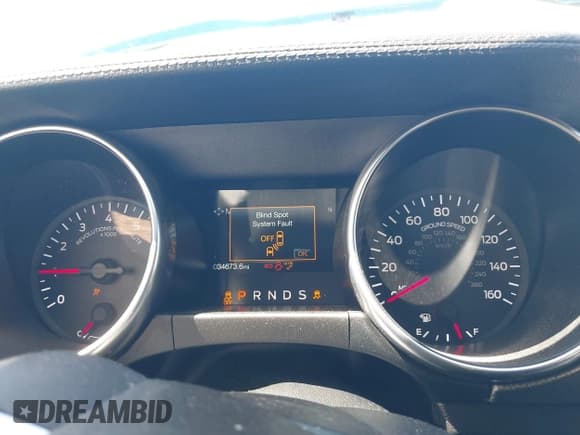 ✅ 2022 Ford Mustang GT • VIN: 1FA6P8CFXN5107884 • Lot: 41992310. Listed on IAAI with 34,673 mi. Free auction sales archive from the USA and detailed vehicle history report at DreamBid. Image 7.