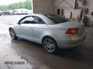 ✅ 2008 Volkswagen Eos Lux • VIN: WVWFA71FX8V004686 • Lot: 42256349. Wystawiony na IAAI z przebiegiem 42 289 mil. Bezpłatny archiwum sprzedaży aukcyjnych z USA i szczegółowy raport historii pojazdu na DreamBid. Zdjęcie 3.