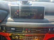 ✅ 2016 BMW X6 M • VIN: 5YMKW8C56G0R43377 • Lot: 86826245. Wystawiony na Copart z przebiegiem 133 084 mil. Bezpłatny archiwum sprzedaży aukcyjnych z USA i szczegółowy raport historii pojazdu na DreamBid. Zdjęcie 9.