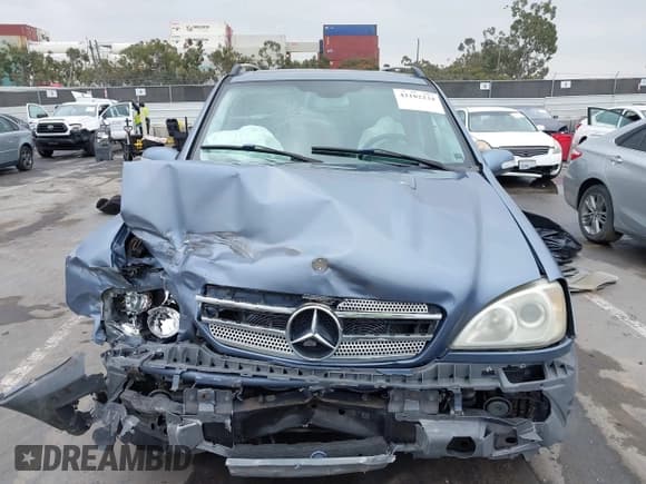 ✅ 2005 Mercedes-Benz M 350 • VIN: 4JGAB57EX5A567049 • Lot: 42182234. Listed on IAAI with 89,051 mi. Free auction sales archive from the USA and detailed vehicle history report at DreamBid. Image 12.