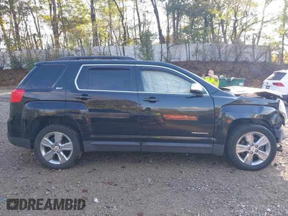 ✅ 2015 GMC Terrain SLT • VIN: 2GKFLXE38F6257103 • Lot: 43399834. Wystawiony na IAAI z przebiegiem 148 507 mil. Bezpłatny archiwum sprzedaży aukcyjnych z USA i szczegółowy raport historii pojazdu na DreamBid. Zdjęcie 13.
