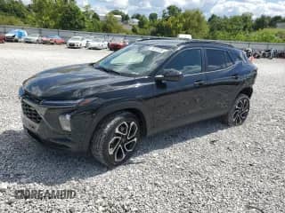 2025 Chevrolet Trax 2RS с VIN KL77LJEP8SC126851, выставлен на аукционе Copart как лот 70218725 с пробегом 12 251 миль миль и Списание • Salvage title. История ставок и продаж доступна на DreamBid. Изображение 1.